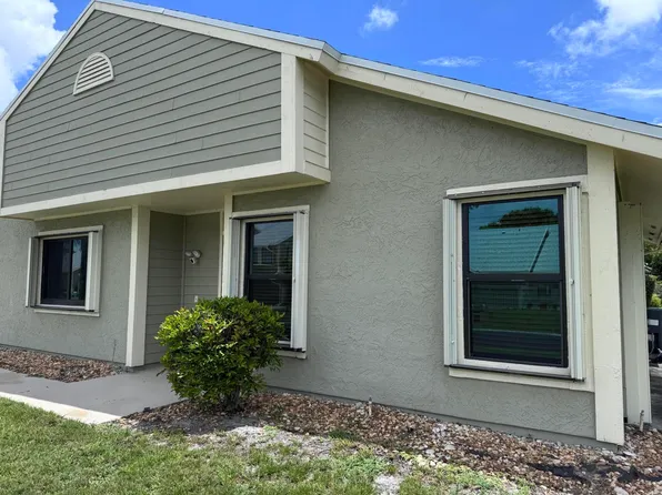 1428 SE Colchester Circle, Port St Lucie, FL 34952