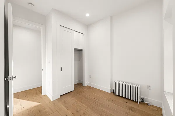 Bedroom, photo 3