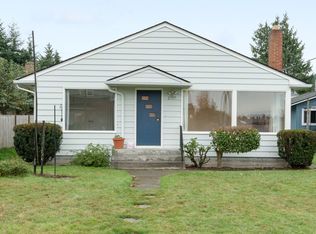 2305 11th St, Anacortes, WA 98221