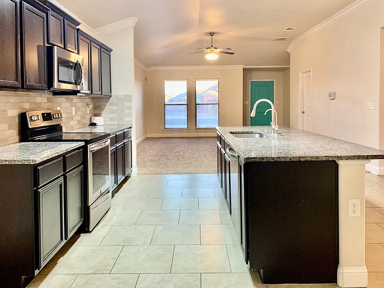 6911 Corral Dr — Photo 17