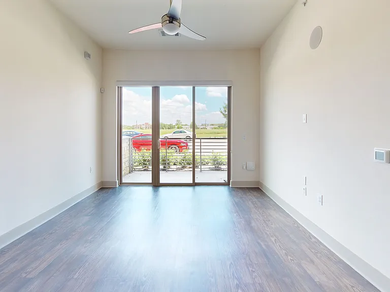 The Flats at Palisades — Photo 91