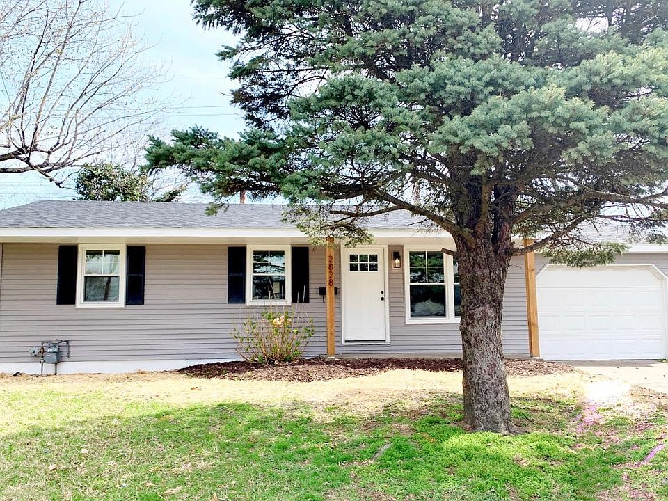 1st image of 2828 Sunset Dr