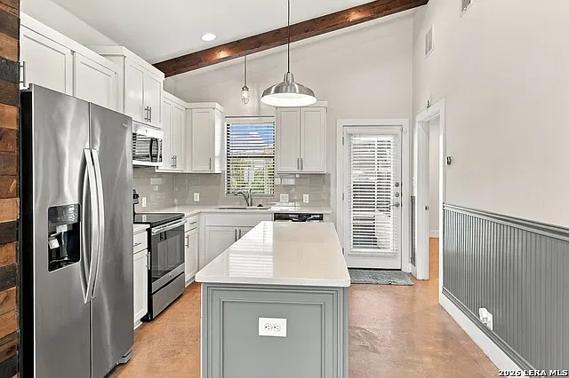 3 bed, 2.5 bath, 1476 sqft, $2,225 — Photo 4