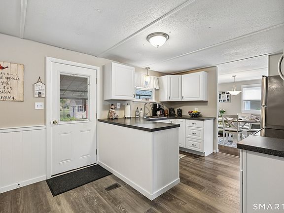 5th image of 25 Garden Drive