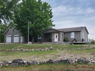 26433 Niagra Dr, Rocky Mount, MO 65072