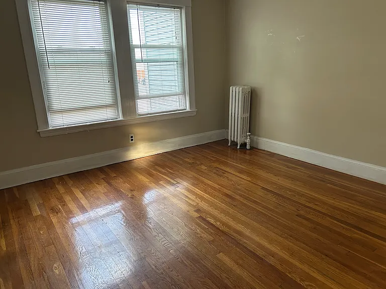 31 Harvard St #2 — Photo 9