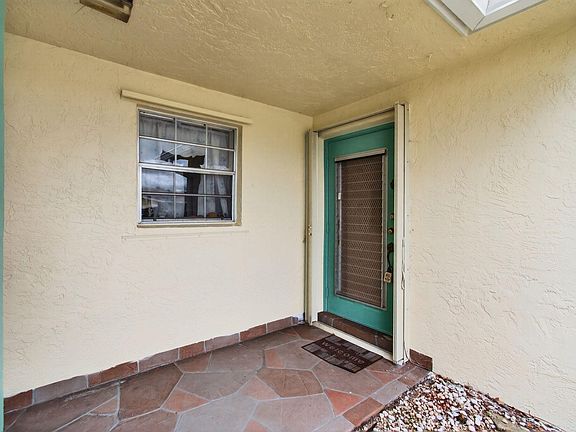 3rd image of 5066 Lakefront Boulevard #B