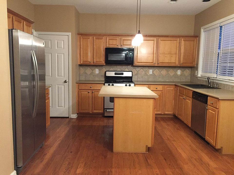 2nd image of 5045 Cypress Point Dr
