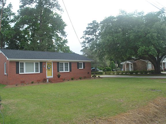 2nd image of 396 Lakewood Ave.
