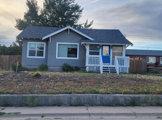 923 W Pine St, Rawlins, WY 82301