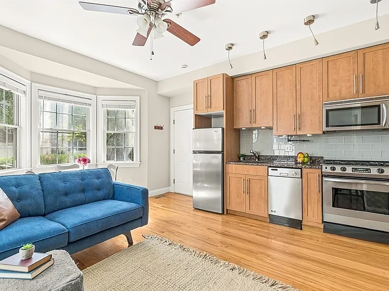 749 Somerville Ave #1 — Photo 3