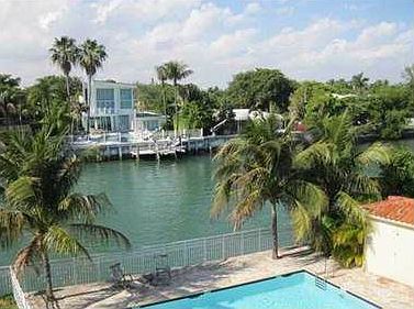 5th image of 4812 Pinetree Dr 205 #205