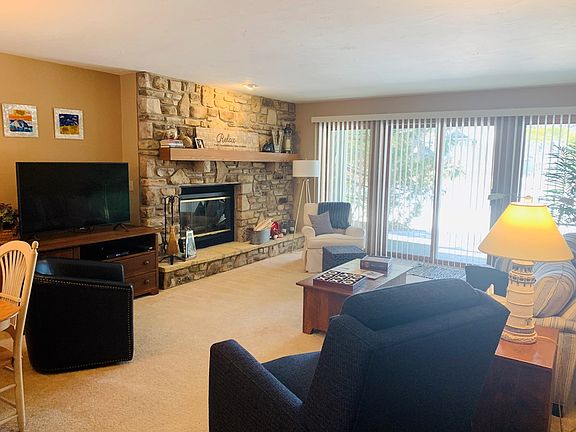 5th image of 10705 Woodcrest Ct #303