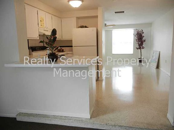 3rd image of 18043 Constitution Cir