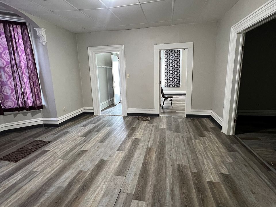 1st image of 608 Otter Ave #1