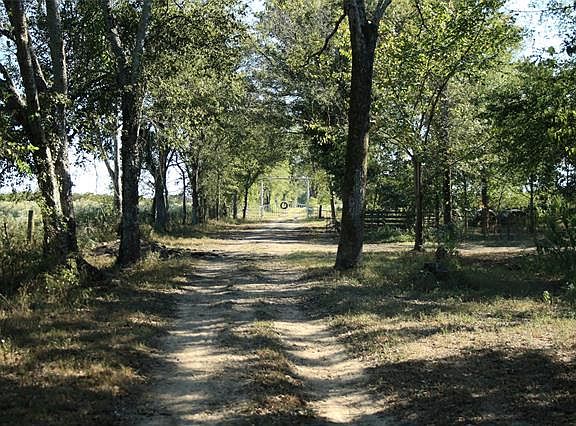 2nd image of Vz County Road 1920