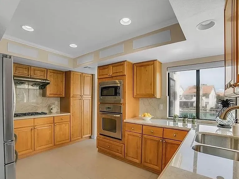 3000 Waterside Cir — Photo 8
