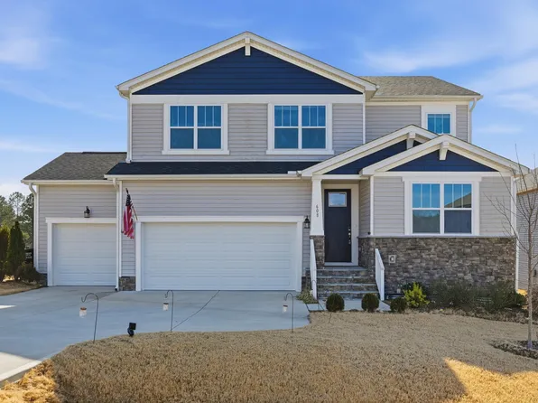 608 Barbour Farm Ln, Four Oaks, NC 27524