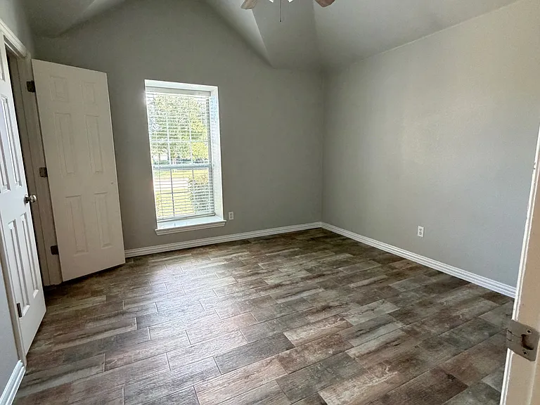 119 Clyde Dr — Photo 23