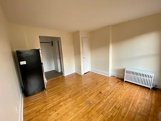 Rented by Compass | media 11
