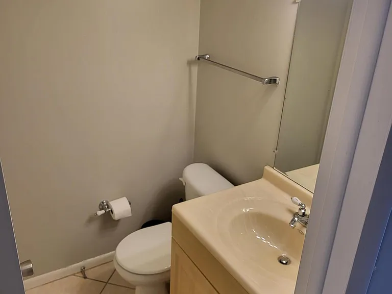 32 NE 20th Ct #4B — Photo 6