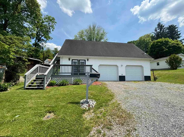 127 Potomac Ave, Fairmont, WV 26554