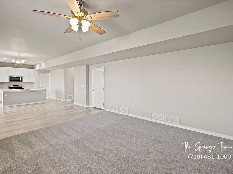 6093 Napa Dr — Photo 17
