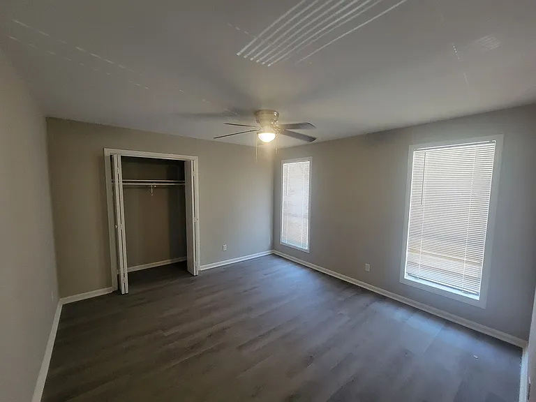 1546 Hamilton Dr #202 — Photo 13