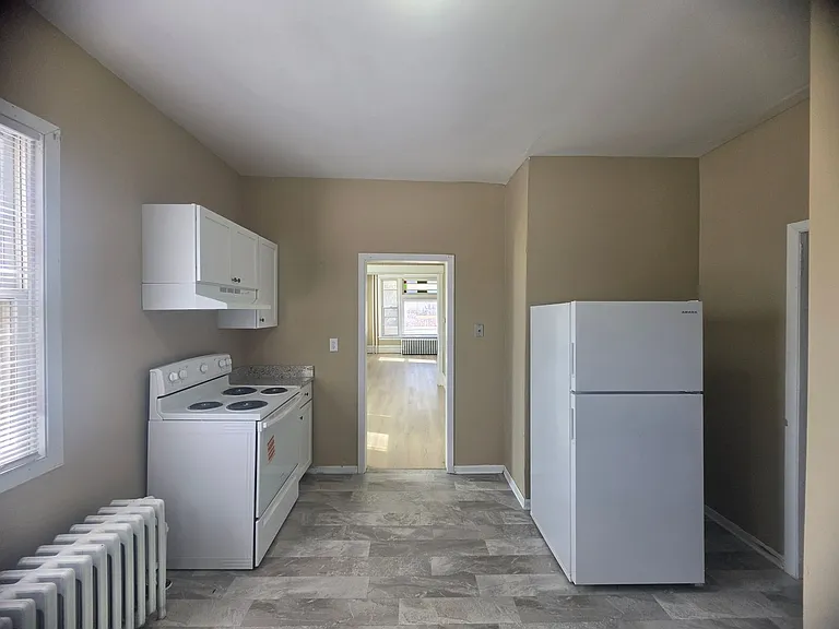 1136 Edgerton St — Photo 1