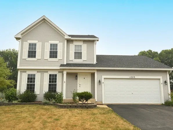 1440 Bluestem Ln, Minooka, IL 60447