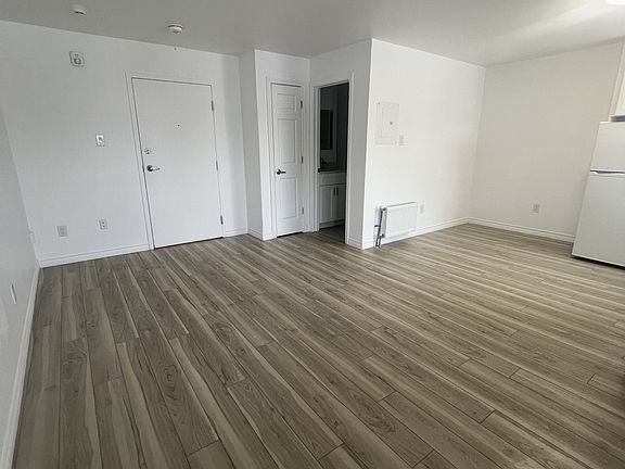 4th image of 630 Cummings Ave #11526680