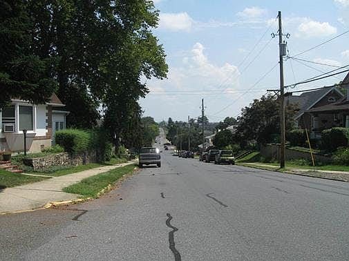 5th image of 29 W 2nd St