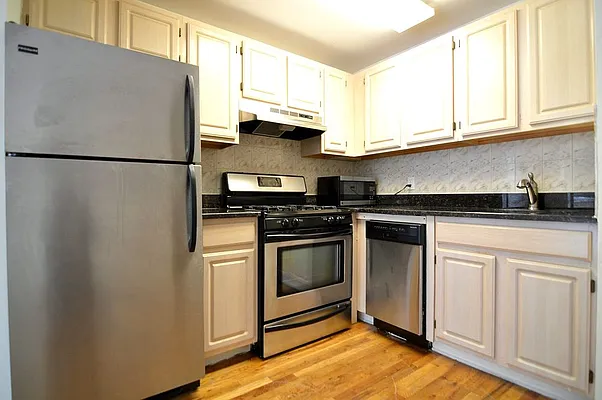 Rented by Bold New York | media 34