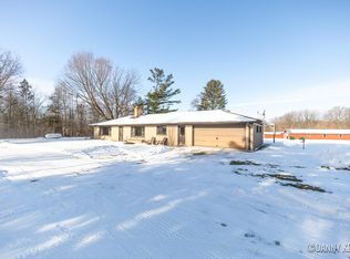 5082-19 Mile Rd NE, Cedar Springs, MI 49319