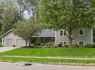 7646 Carnelian Ln, Eden Prairie, MN 55346