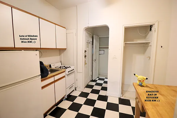 Rented by Corcoran | media 8