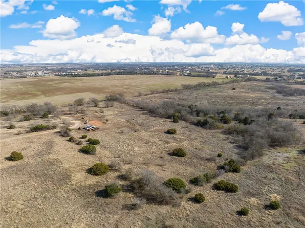 905 Mourning Dove Ln, Lorena, TX 76655