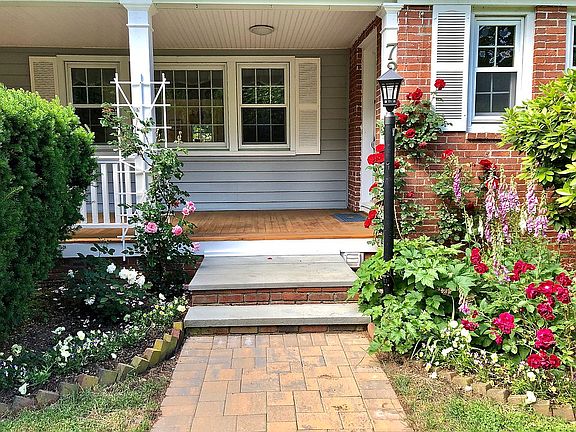 covered porch, front door