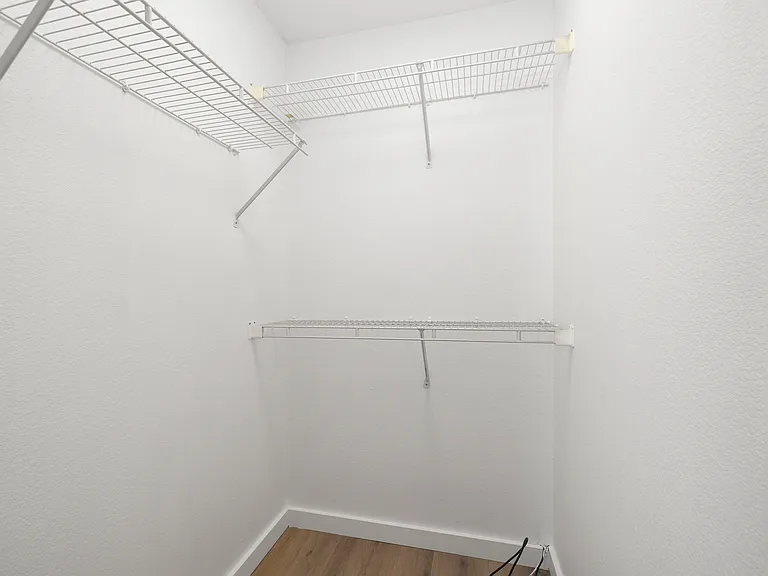 826 S Hickory Ln — Photo 27