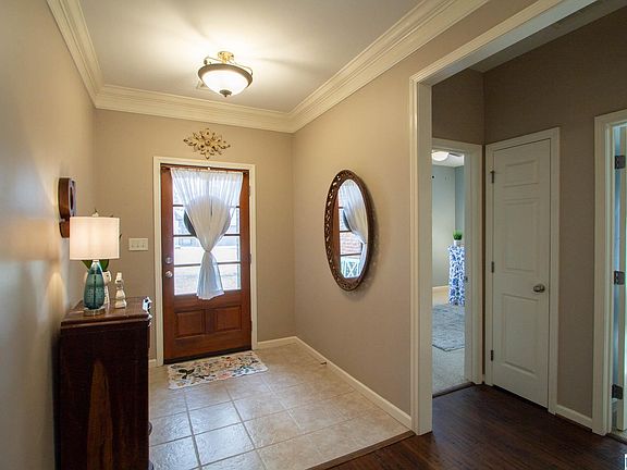 2nd image of 6256 Kestral View Rd