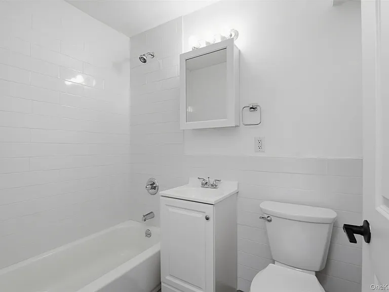 671 Bronx River Rd #2N — Photo 9