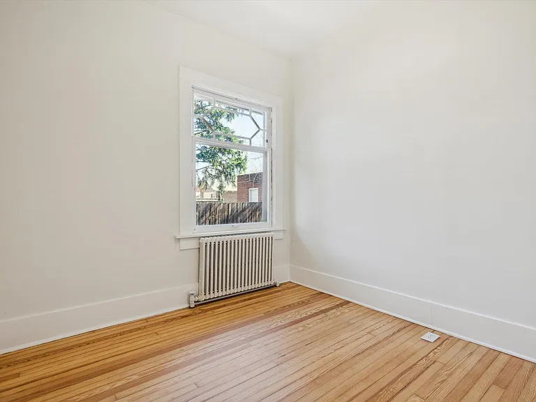 2644 Cherry St — Photo 16