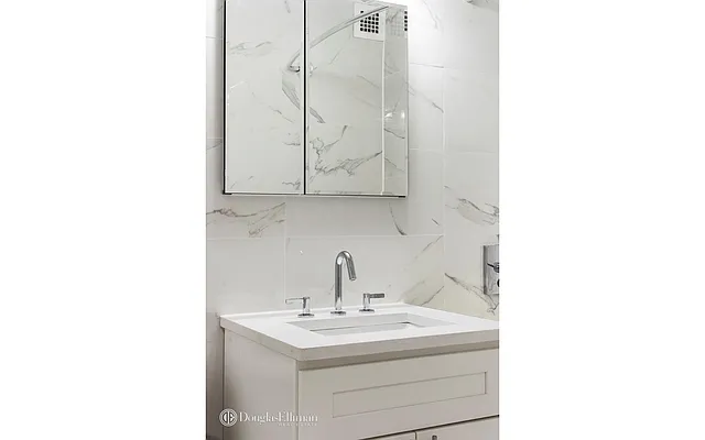 Sold by Douglas Elliman | media 14