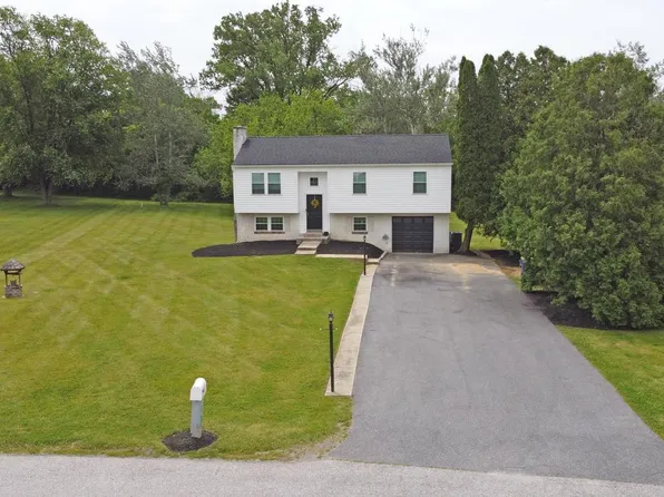 28 Frederick Rd, Coatesville, PA 19320