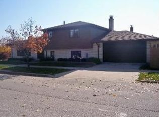 3905 W 102nd St, Chicago, IL 60655