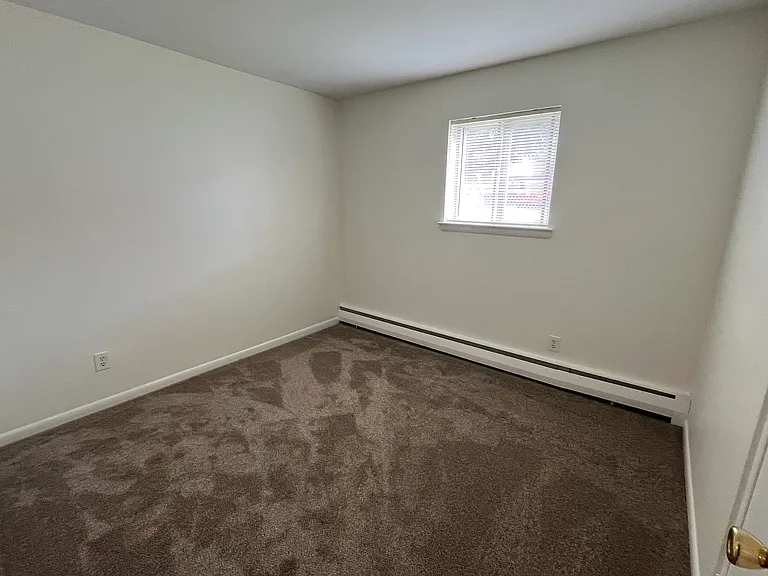 330 William St #B — Photo 21