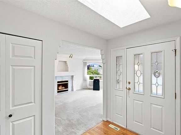 2nd image of 288 Lodgepole Dr