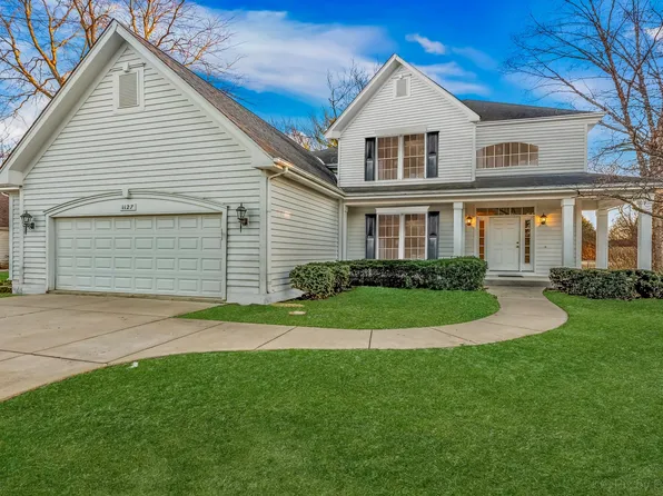 1127 Palmer Ct, Crystal Lake, IL 60014