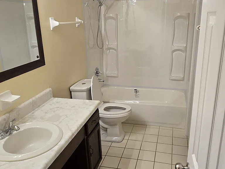 10005 Bluegrass Rd — Photo 6