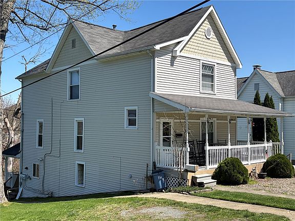 2nd image of 247 W 1st St